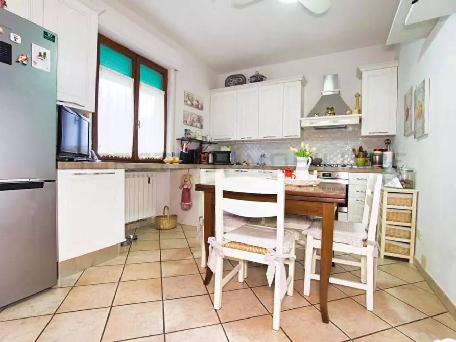 Immagine 12 di Appartamento in vendita  a Suvereto