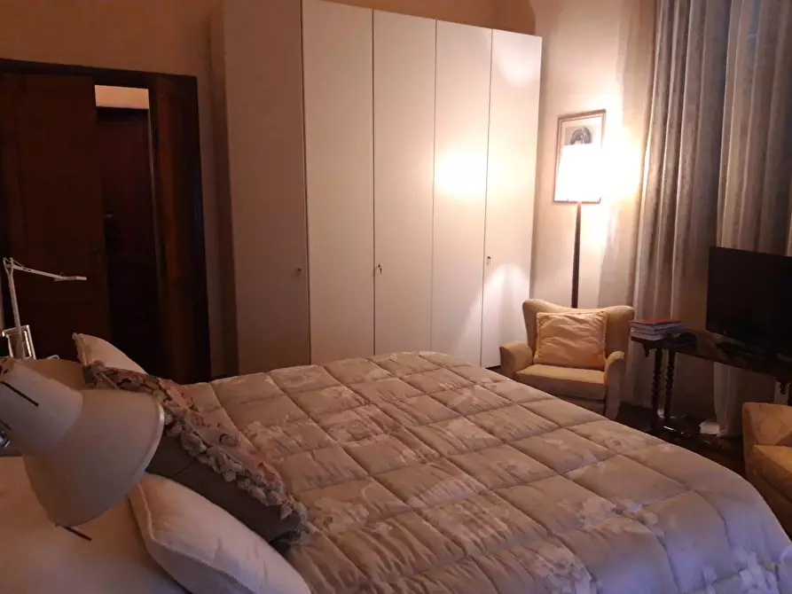 Immagine 18 di Villa in vendita  a Carrara