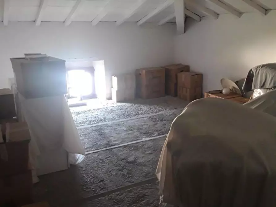 Immagine 29 di Villa in vendita  a Carrara