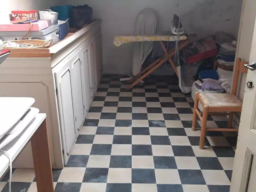 Immagine 28 di Villa in vendita  a Carrara