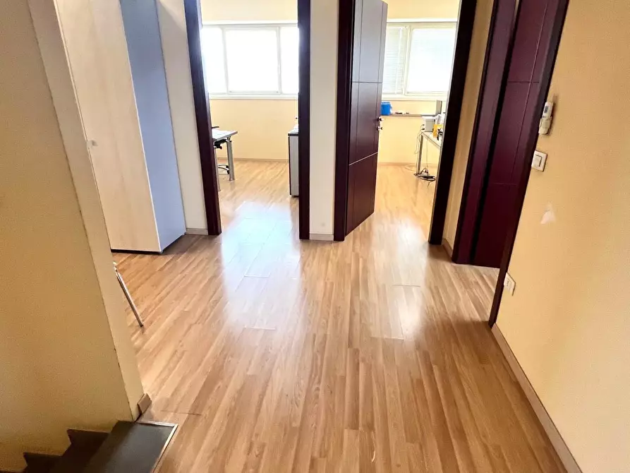 Immagine 2 di Ufficio in vendita  a Montelupo Fiorentino