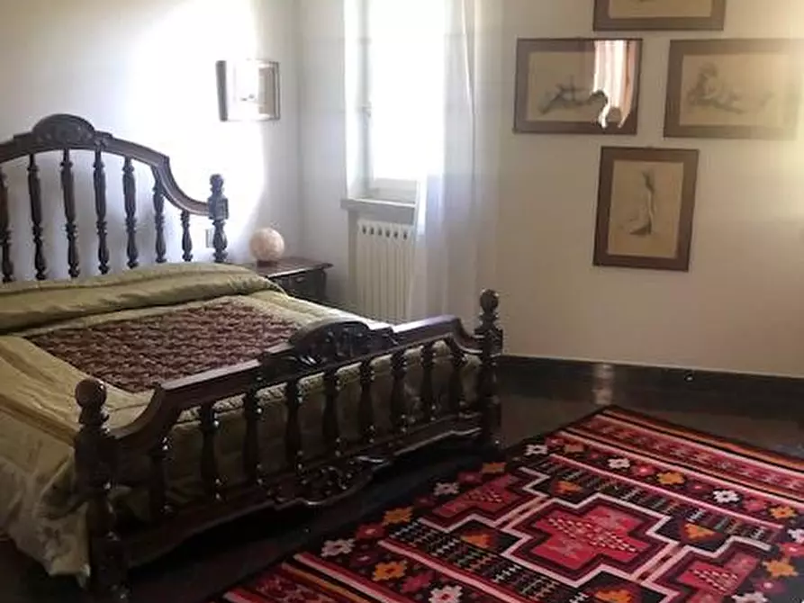 Immagine 25 di Villa in vendita  a Fosdinovo