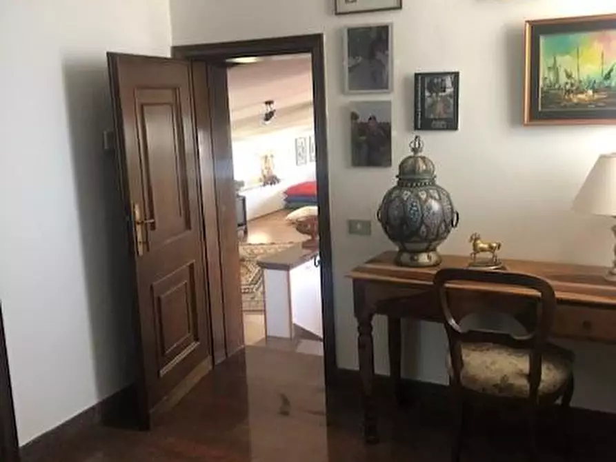 Immagine 28 di Villa in vendita  a Fosdinovo