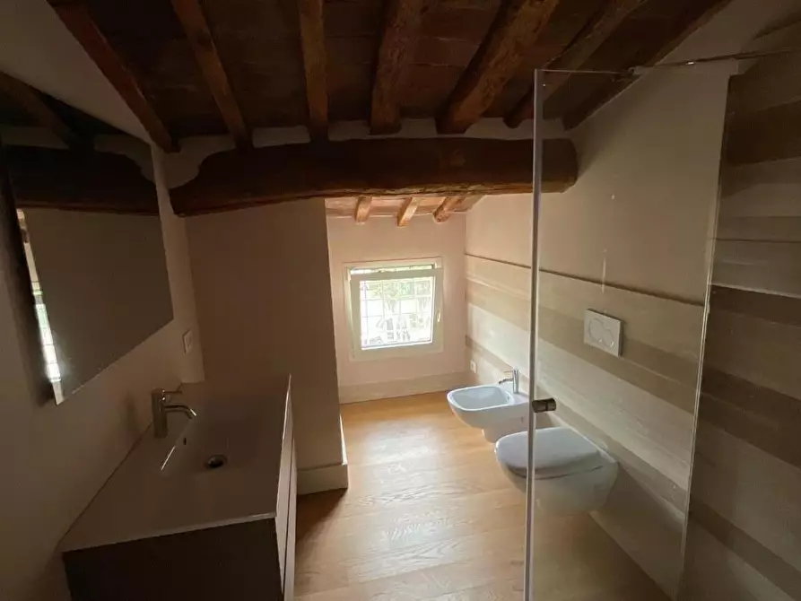 Immagine 35 di Immobile di prestigio in vendita  a Cascina