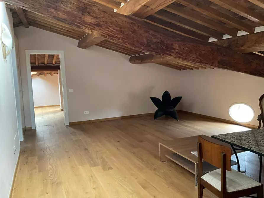 Immagine 26 di Immobile di prestigio in vendita  a Cascina