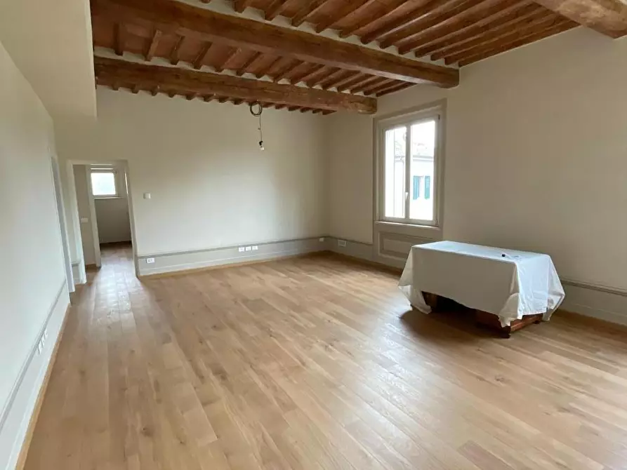 Immagine 7 di Immobile di prestigio in vendita  a Cascina