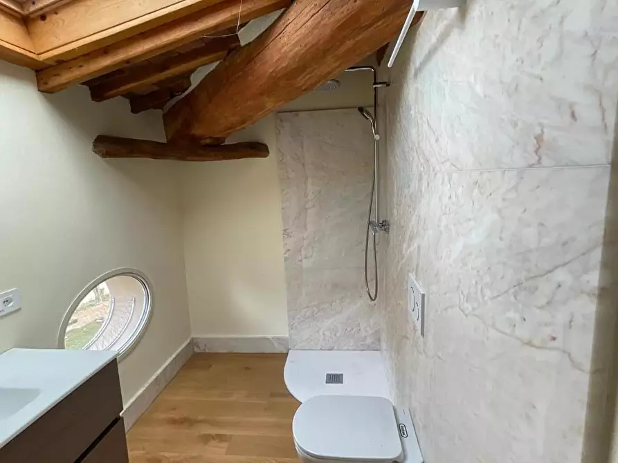 Immagine 12 di Immobile di prestigio in vendita  a Cascina