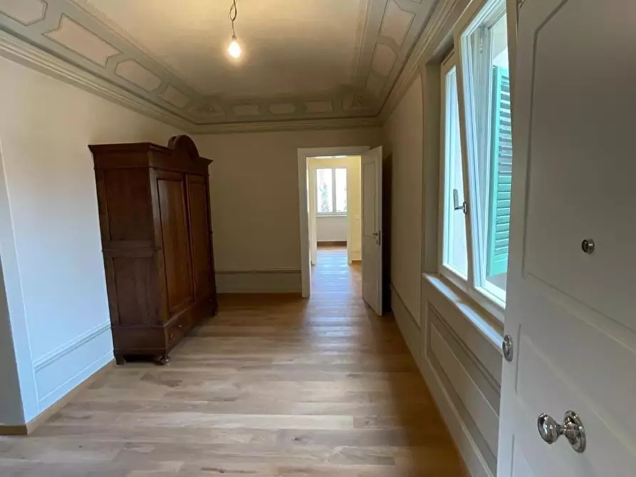 Immagine 33 di Immobile di prestigio in vendita  a Cascina