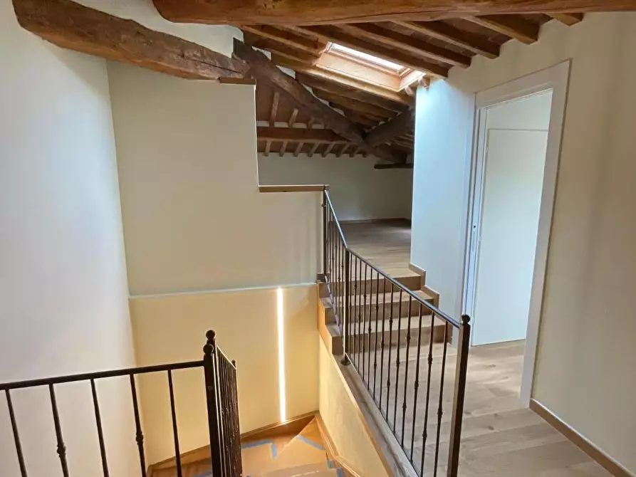 Immagine 18 di Immobile di prestigio in vendita  a Cascina