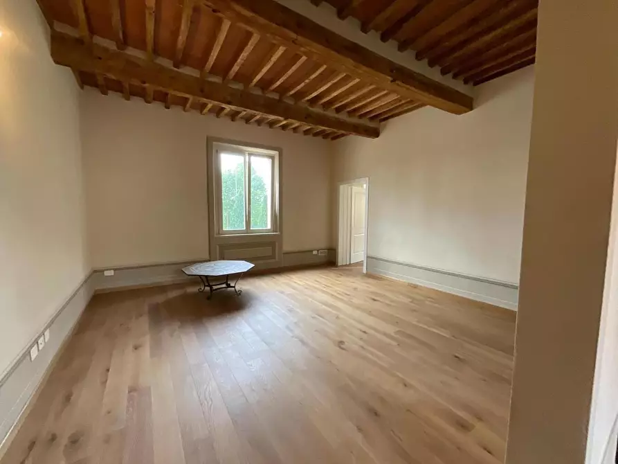 Immagine 30 di Immobile di prestigio in vendita  a Cascina