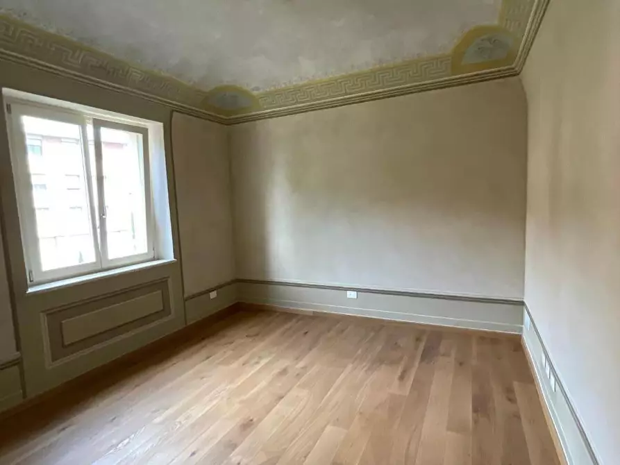 Immagine 23 di Immobile di prestigio in vendita  a Cascina