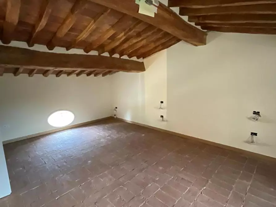Immagine 14 di Immobile di prestigio in vendita  a Cascina