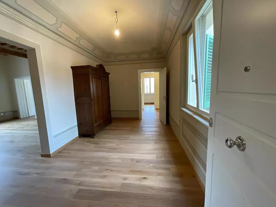 Immagine 32 di Immobile di prestigio in vendita  a Cascina