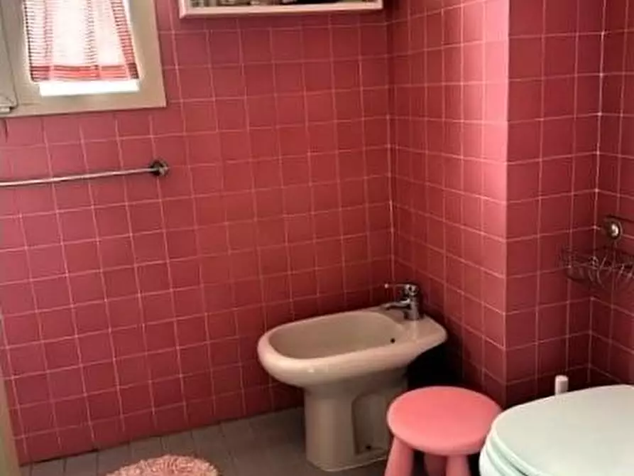 Immagine 22 di Mansarda in vendita  a Viareggio