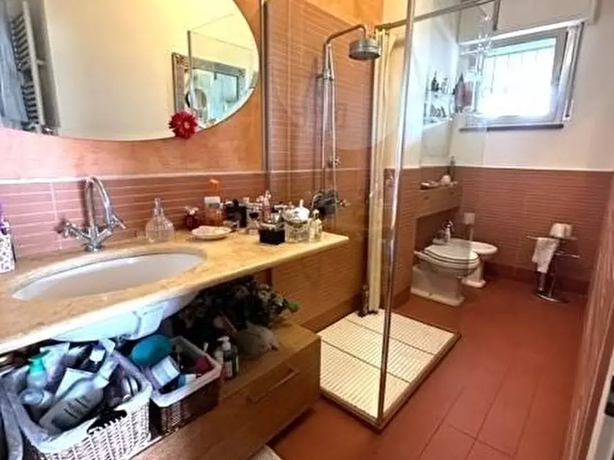 Immagine 19 di Mansarda in vendita  a Viareggio