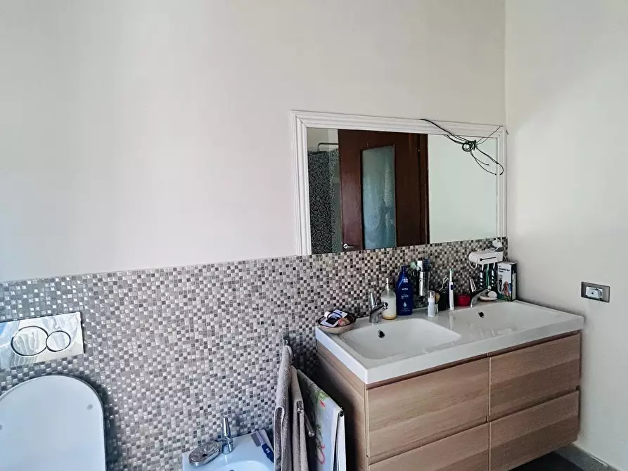 Immagine 12 di Appartamento in vendita  a Aulla