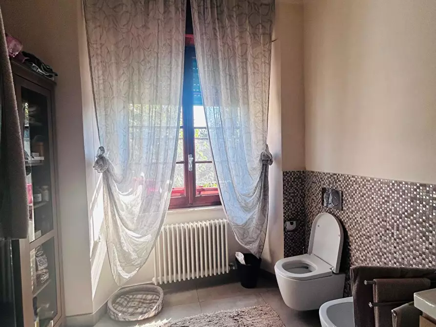 Immagine 10 di Appartamento in vendita  a Aulla