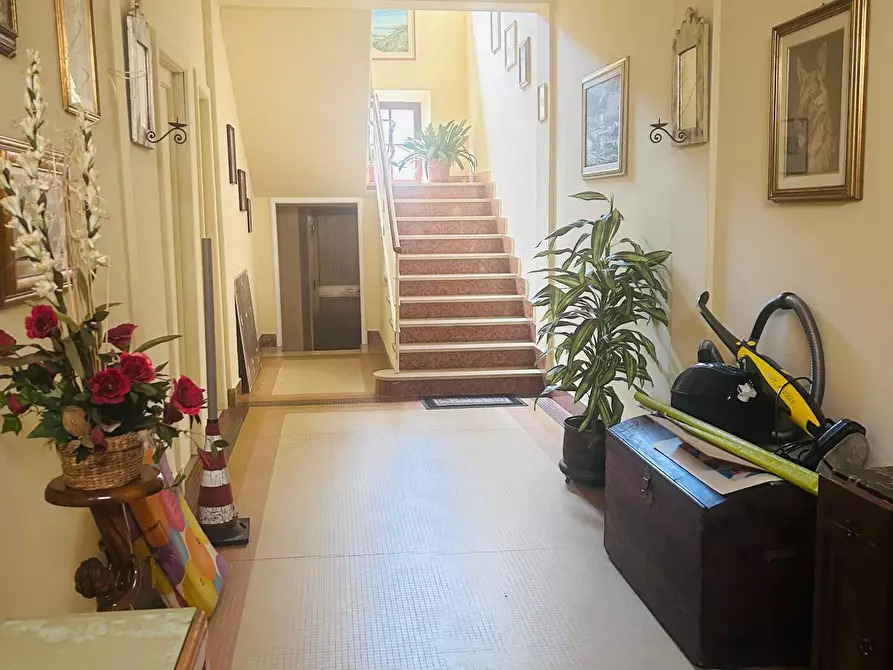 Immagine 2 di Appartamento in vendita  a Aulla