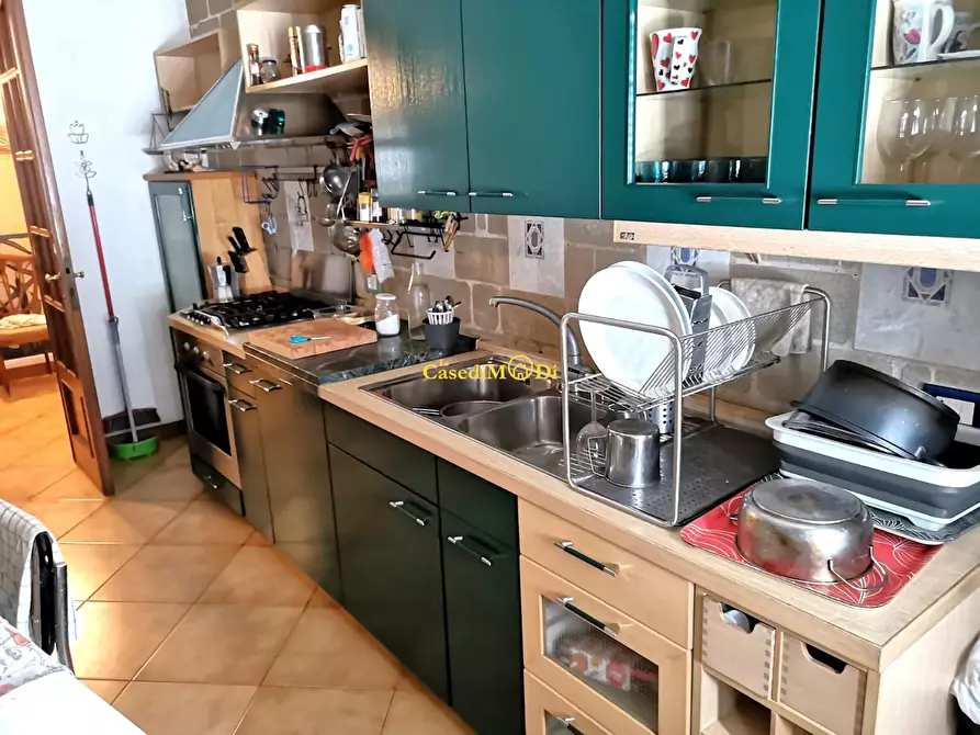 Immagine 5 di Appartamento in vendita  a Livorno