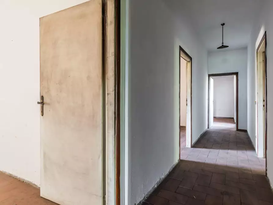 Immagine 6 di Casa colonica in vendita  a Certaldo