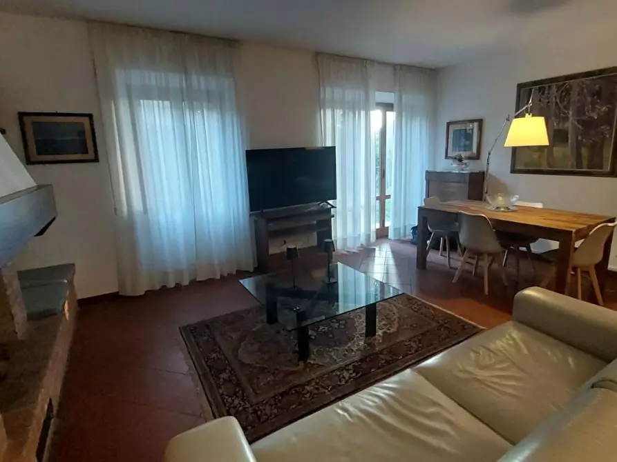 Immagine 4 di Villa in affitto  a Firenze