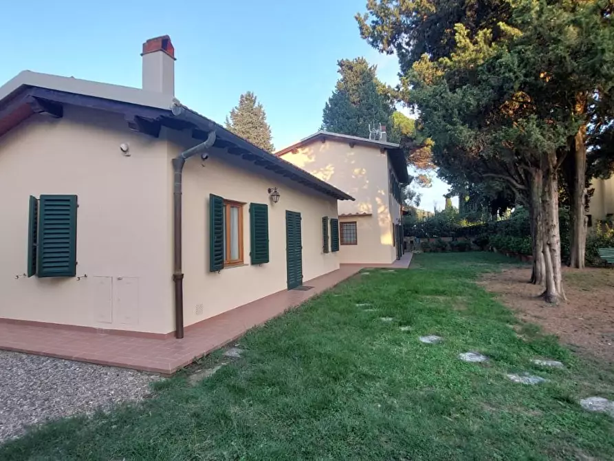 Immagine 7 di Villa in affitto  a Firenze