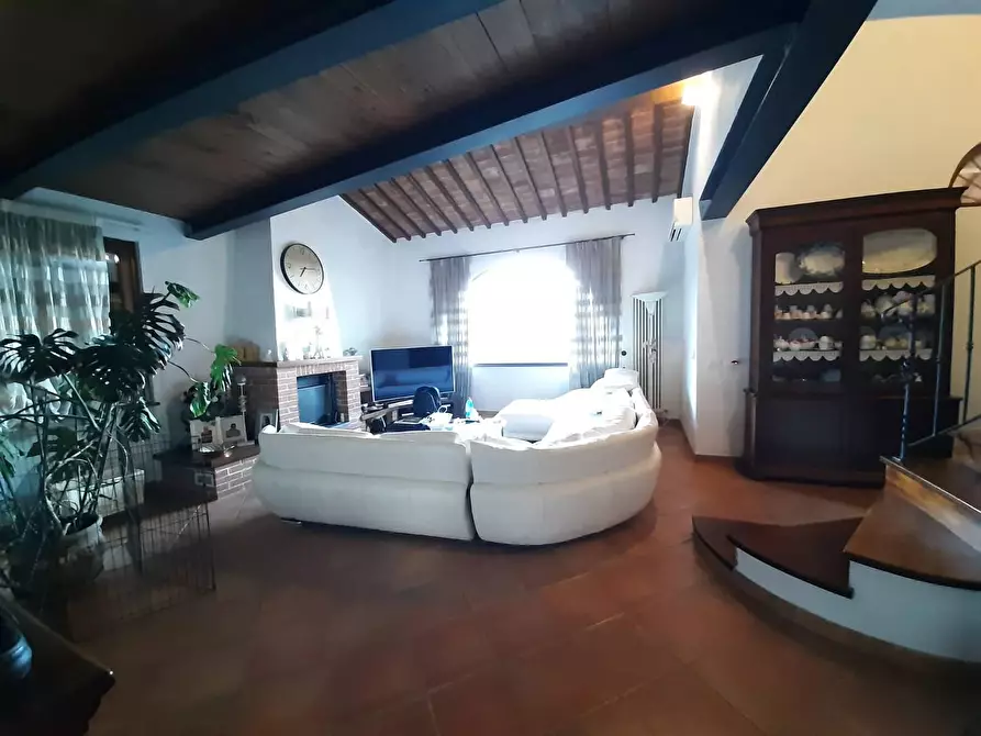 Immagine 23 di Villa in vendita  a San Giuliano Terme