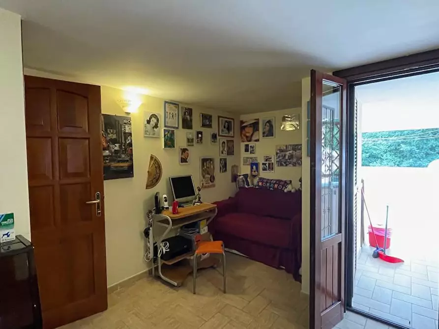Immagine 15 di Villetta a schiera in vendita  a Fiumicino