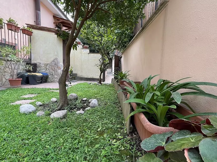 Immagine 32 di Villetta a schiera in vendita  a Fiumicino