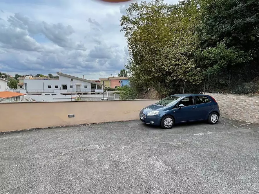 Immagine 36 di Villetta a schiera in vendita  a Fiumicino