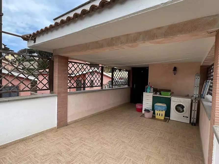 Immagine 25 di Villetta a schiera in vendita  a Fiumicino