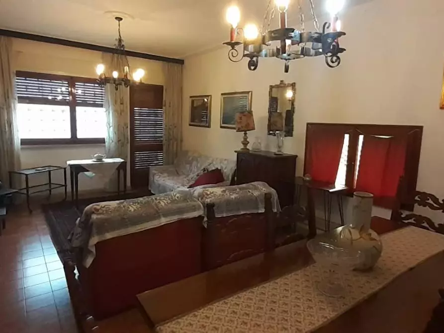 Immagine 20 di Casa bifamiliare in vendita  a Carrara