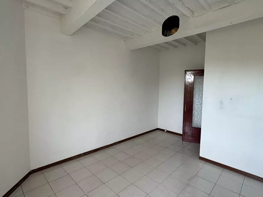 Immagine 2 di Appartamento in vendita  a Pisa