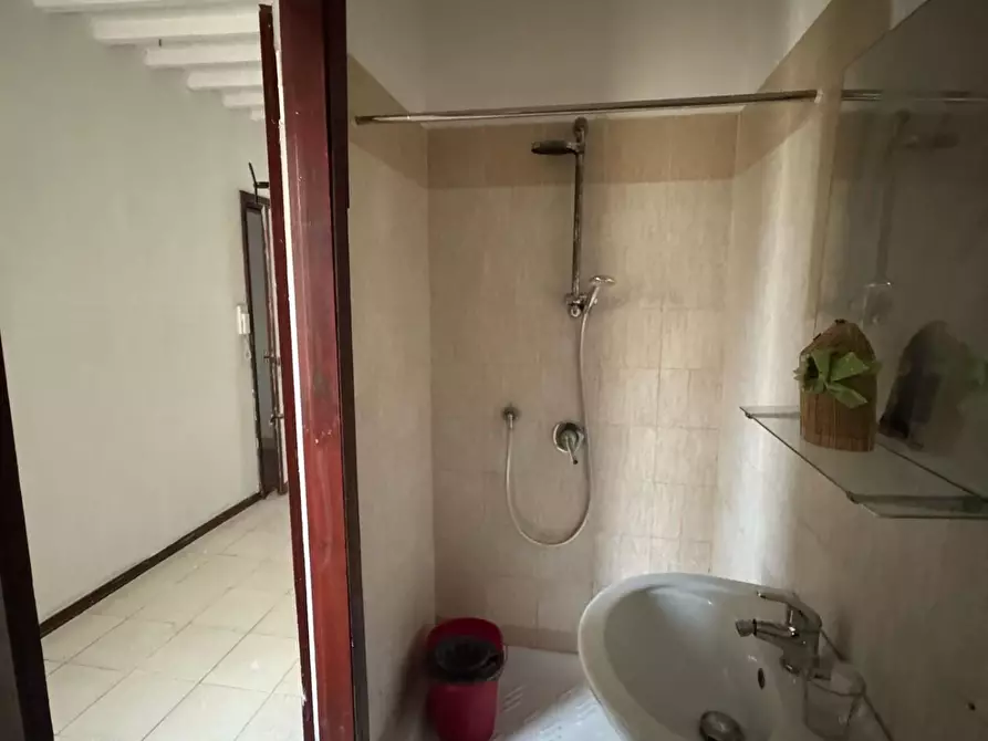 Immagine 11 di Appartamento in vendita  a Pisa