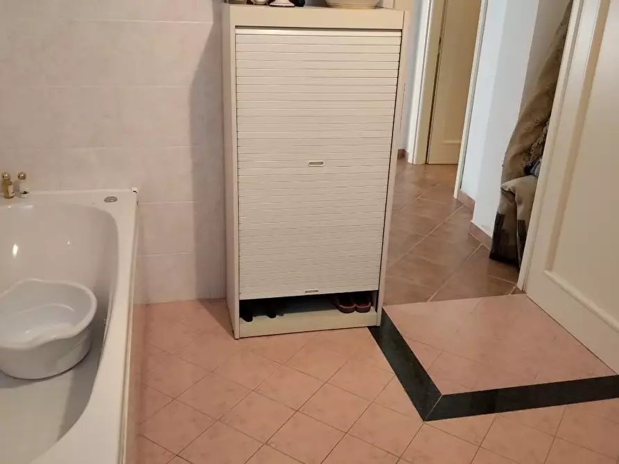 Immagine 25 di Casa indipendente in vendita  a Sarzana