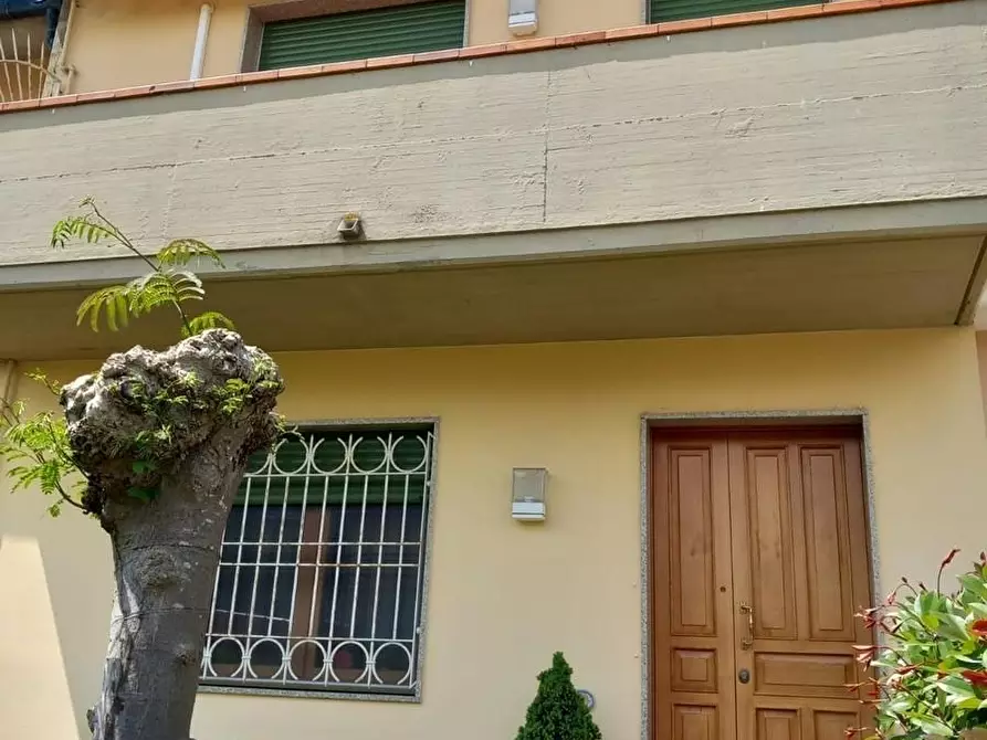 Immagine 1 di Villetta a schiera in vendita  a Cerreto Guidi