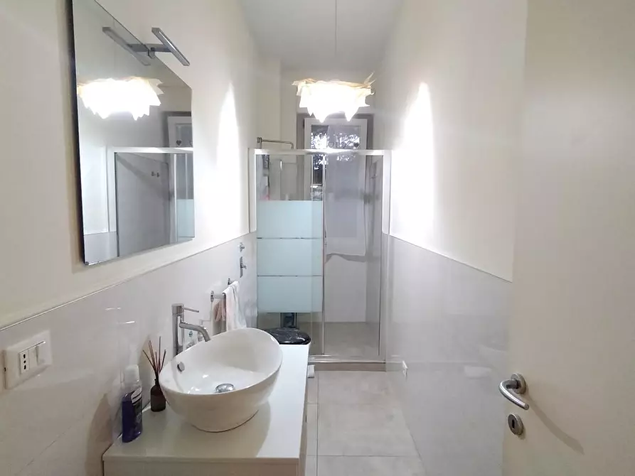 Immagine 15 di Appartamento in vendita  a Bergamo