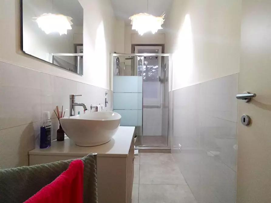 Immagine 13 di Appartamento in vendita  a Bergamo