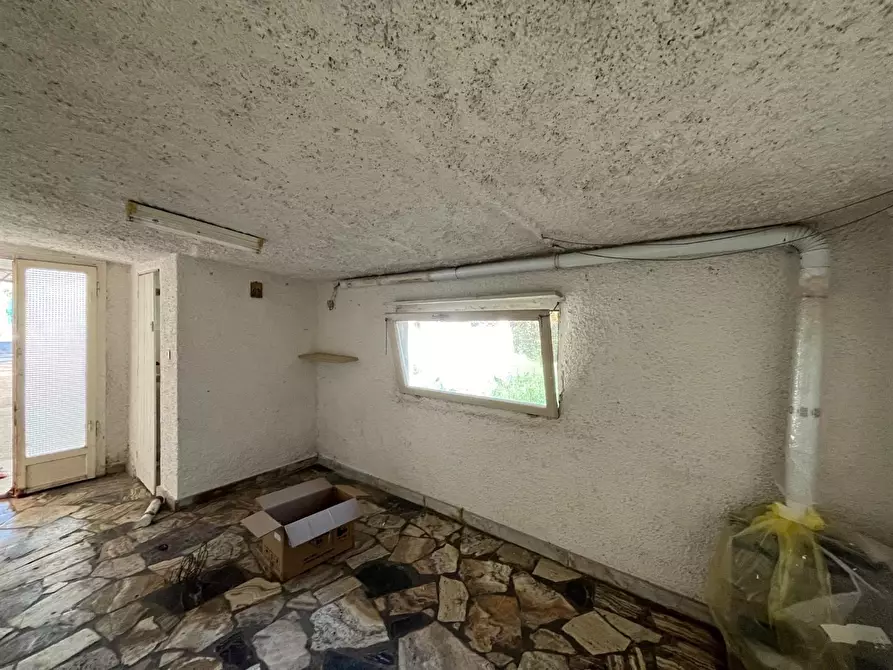 Immagine 17 di Casa indipendente in vendita  a Seravezza