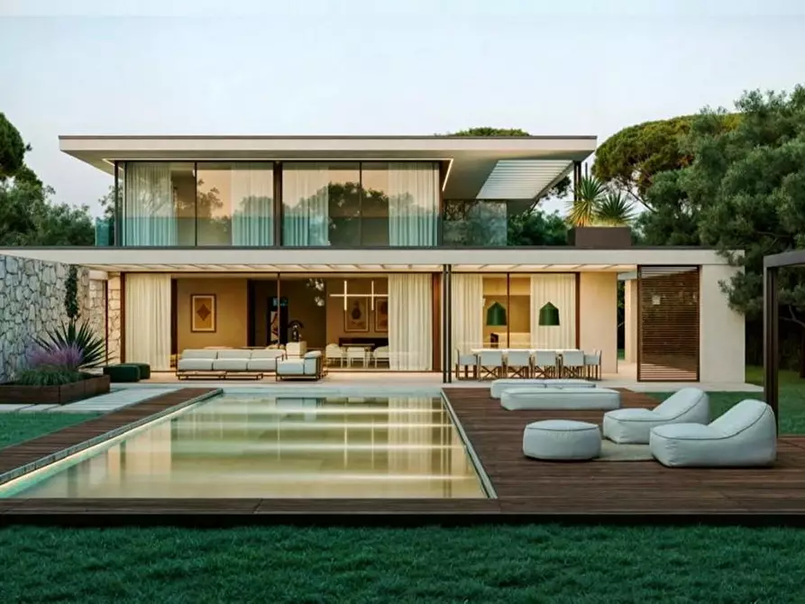 Immagine 1 di Villa in vendita  a Forte Dei Marmi