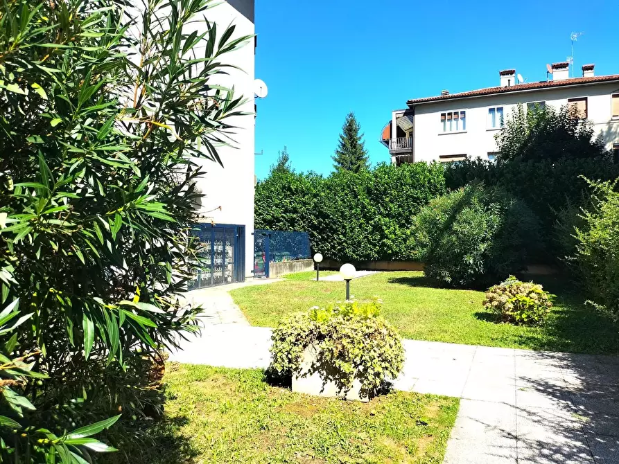 Immagine 3 di Appartamento in vendita  a Bergamo