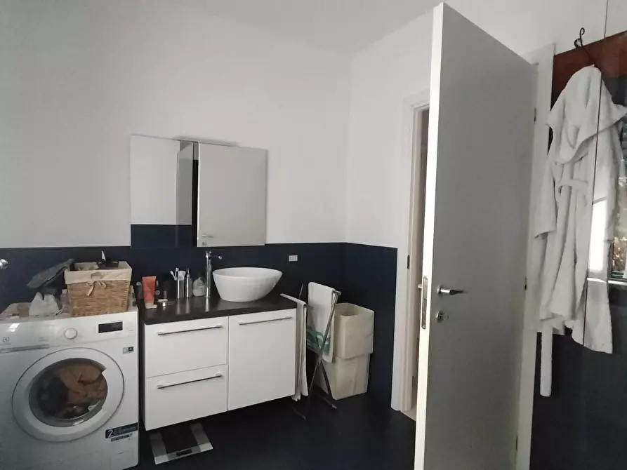 Immagine 29 di Appartamento in vendita  a Bergamo