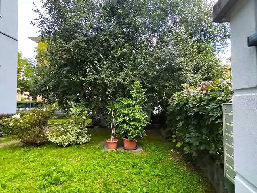 Immagine 7 di Appartamento in vendita  a Bergamo