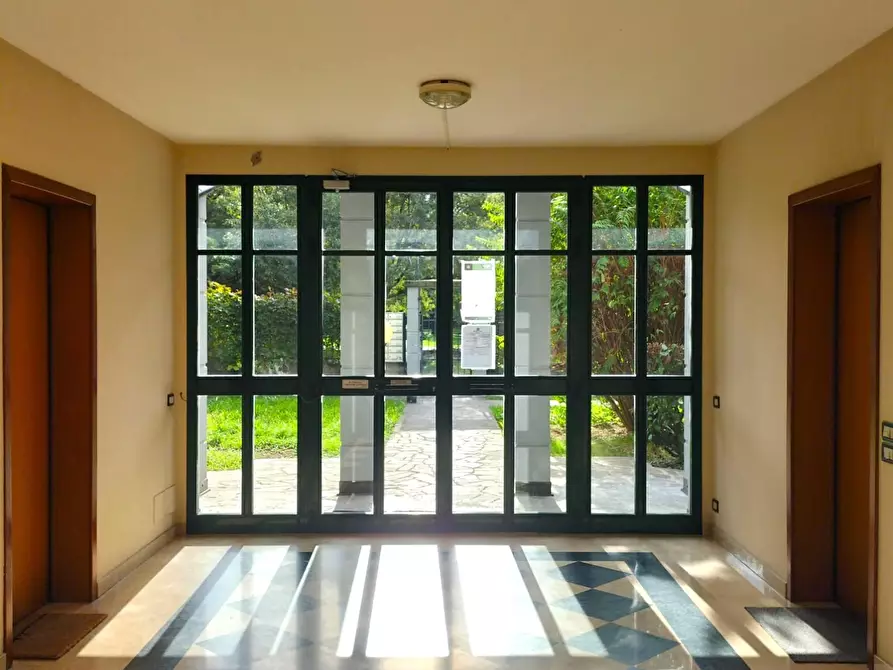 Immagine 37 di Appartamento in vendita  a Bergamo