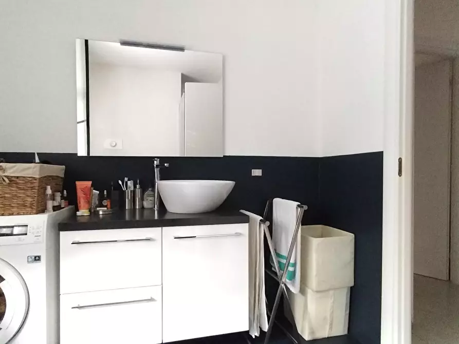 Immagine 30 di Appartamento in vendita  a Bergamo