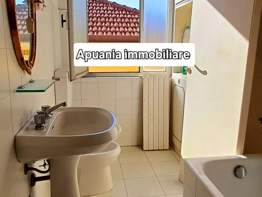 Immagine 13 di Appartamento in vendita  a Massa