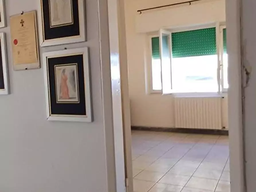 Immagine 8 di Appartamento in vendita  a Massa