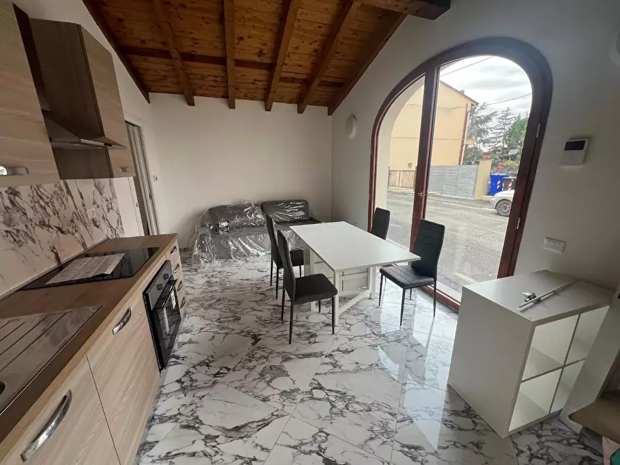 Immagine 12 di Appartamento in affitto  a Empoli