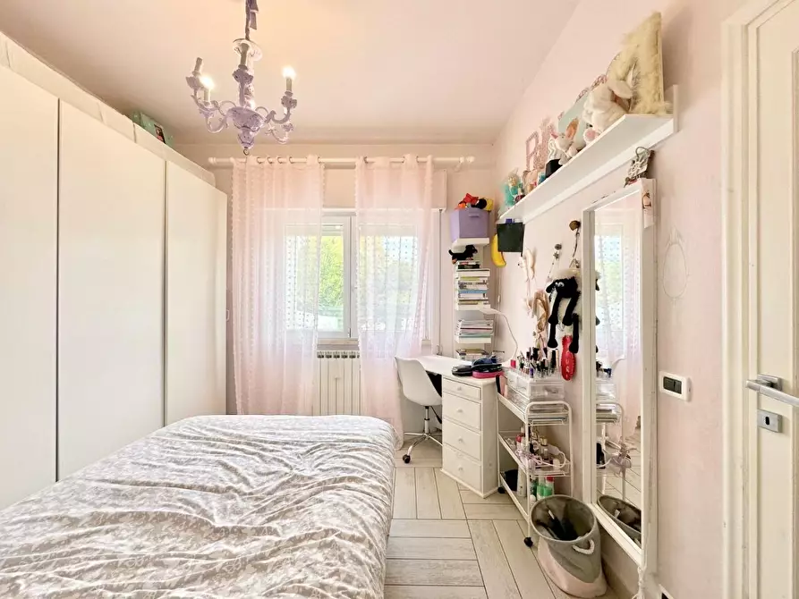 Immagine 17 di Villetta a schiera in vendita  a Pietrasanta