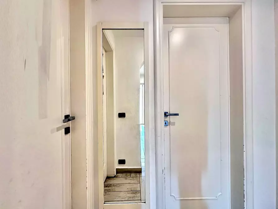 Immagine 10 di Villetta a schiera in vendita  a Pietrasanta